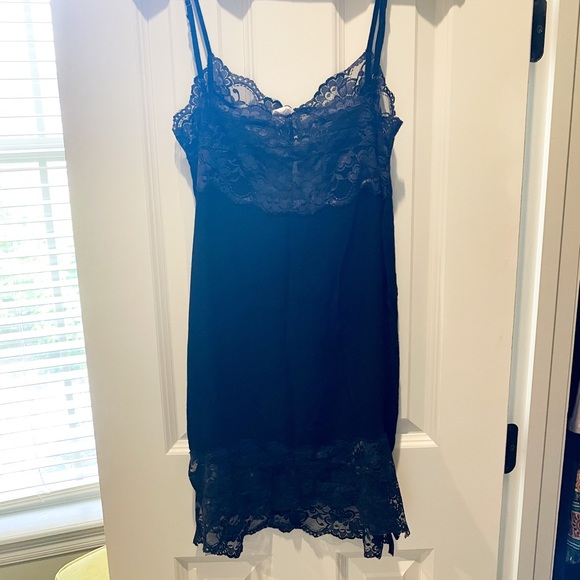 Lovelace Slip Dress - Picture 3 of 6